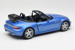 BMW Z3 M Roadster With Luggage Rack Blue Metallic UT Models 1:18 20416 Diecast — photo 3 of 8