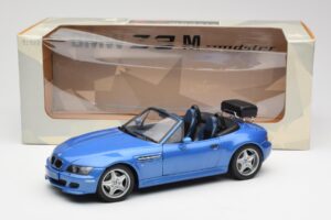 BMW Z3 M Roadster With Luggage Rack Blue Metallic UT Models 1:18 20416 Diecast — photo 8 of 8