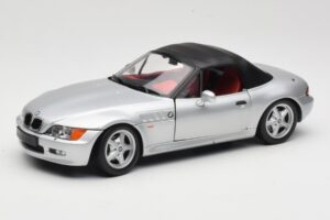 BMW Z3 Roadster 1.8 Silver UT Models 1:18 20404 Diecast