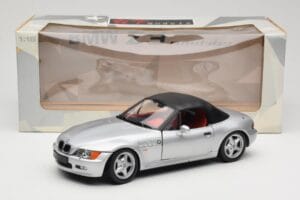 BMW Z3 Roadster 1.8 Silver UT Models 1:18 20404 Diecast — photo 8 of 8