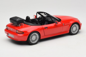 BMW Z3 Roadster 1.9 Red Dealer Edition UT Models 1:18 80439423068 Diecast — photo 3 of 8