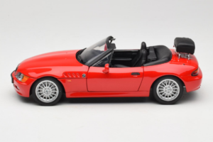 BMW Z3 Roadster 1.9 Red Dealer Edition UT Models 1:18 80439423068 Diecast — photo 4 of 8
