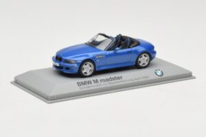BMW Z3 Roadster 2.8 Blue Minichamps 1:43 BMW003 Diecast — photo 2 of 4