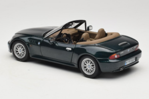 BMW Z3 Roadster 2.8 Dark Green Dealer Edition UT Models 1:18 80439411713 Diecast — photo 7 of 8