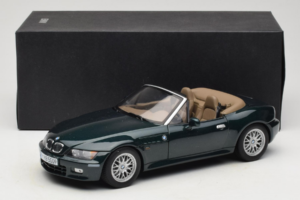 BMW Z3 Roadster 2.8 Dark Green Dealer Edition UT Models 1:18 80439411713 Diecast — photo 8 of 8