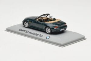 BMW Z3 Roadster 2.8 Dark Green Minichamps 1:43 80429421514 Diecast — photo 3 of 4