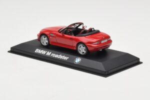 BMW Z3 Roadster 2.8 Red Minichamps 1:43 BMW004 Diecast — photo 3 of 4