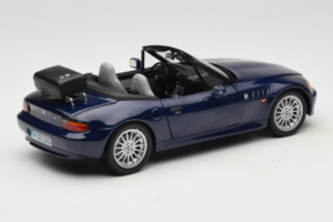 BMW Z3 Roadster Blue Dealer Edition UT Models 1:18 80439422186 Diecast — photo 3 of 8