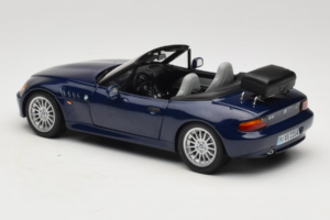 BMW Z3 Roadster Blue Dealer Edition UT Models 1:18 80439422186 Diecast — photo 7 of 8