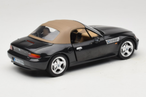 BMW Z3 Roadster Green Dealer Edition UT Models 1:18 80439411711 Diecast — photo 3 of 8
