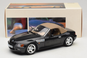 BMW Z3 Roadster Green Dealer Edition UT Models 1:18 80439411711 Diecast — photo 8 of 8
