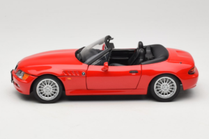 BMW Z3 Roadster Red Dealer Edition UT Models 1:18 80439422185 Diecast — photo 4 of 8
