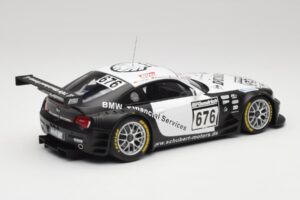 BMW Z4 #676 H. Stuck / J. Hennerici / D. Hurtgen Team Schubert Nürburgring 24 Hours 2006 AUTOart 1:18 80649 Diecast — photo 2 of 6