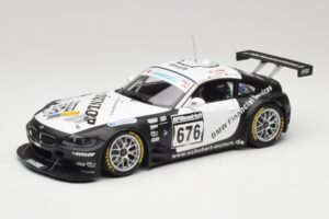 BMW Z4 #676 H. Stuck / J. Hennerici / D. Hurtgen Team Schubert Nürburgring 24 Hours 2006 AUTOart 1:18 80649 Diecast