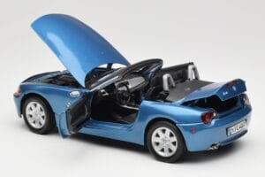 BMW Z4 E85 Blue Metallic Motormax 1:18 73144 Diecast — photo 5 of 8