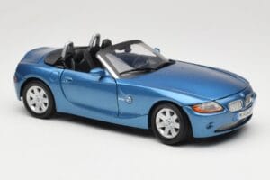 BMW Z4 E85 Blue Metallic Motormax 1:18 73144 Diecast — photo 6 of 8