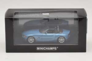 BMW Z4 E85 Cabriolet Light Blue Metallic Minichamps 1:43 BMW016 Diecast — photo 4 of 4