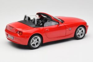 BMW Z4 E85 Roadster Red Bburago 1:18 34046 Diecast — photo 3 of 8