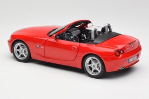 BMW Z4 E85 Roadster Red Bburago 1:18 34046 Diecast — photo 7 of 8