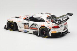 BMW Z4 E89 GT3 #888 Triple Eight Racing L. Mowle / J. Ratcliffe 24 Hours of Spa 2015 Minichamps 1:18 151152388 Diecast — photo 5 of 6