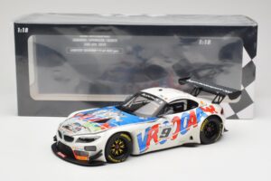BMW Z4 E89 GT3 #9 Roal Motorsport A. Zanardi / B. Spengler 24 Hours of Spa 2015 Minichamps 1:18 151152309 Diecast — photo 6 of 6