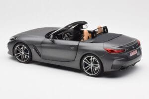 BMW Z4 G29 Grey Metallic Norev 1:18 183270 Diecast — photo 7 of 8
