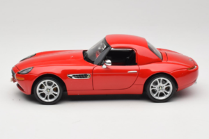 BMW Z8 Red Kyosho 1:18 80439411730 Diecast — photo 5 of 9