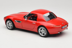 BMW Z8 Red Kyosho 1:18 80439411730 Diecast — photo 8 of 9