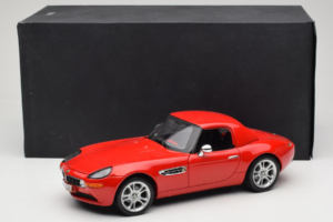 BMW Z8 Red Kyosho 1:18 80439411730 Diecast — photo 9 of 9