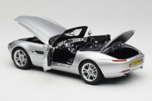 BMW Z8 E52 Cabriolet Silver Kyosho 1:18 80432411551 Diecast — photo 7 of 8