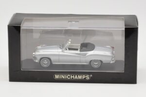 Borgward Isabella Cabriolet Silver Minichamps 1:43 400096030 Diecast — photo 4 of 4