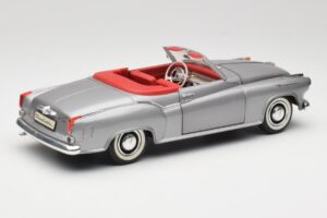 Borgward Isabella Cabriolet Silver Revell 1:18 8411 Diecast — photo 3 of 8