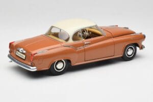 Borgward Isabella Coupe Bronze White Revell 1:18 08982 Diecast — photo 3 of 8