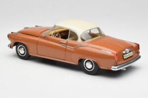 Borgward Isabella Coupe Bronze White Revell 1:18 08982 Diecast — photo 7 of 8