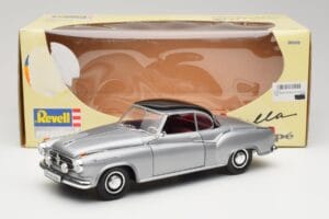Borgward Isabella Coupe Grey & Black Revell 1:18 8989 Diecast — photo 2 of 8