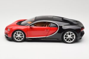 Bugatti Chiron Black & Red Bburago 1:18 18-11040 Diecast — photo 4 of 8