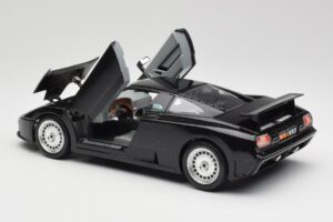 Bugatti EB110 Black Bburago 1:18 3055 Diecast — photo 5 of 8