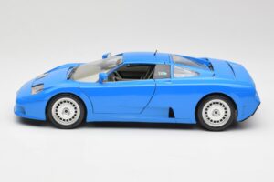 Bugatti EB110 Blue Bburago 1:18 3035 Diecast — photo 4 of 8