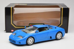 Bugatti EB110 Blue Bburago 1:18 3035 Diecast — photo 8 of 8