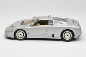 Bugatti EB110 Silver Bburago 1:18 3035-S Diecast — photo 4 of 8