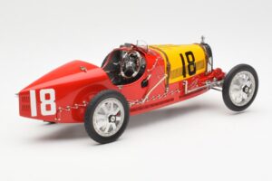Bugatti T35 National Colors Spain CMC 1:18 M-100-B-016 Diecast — photo 2 of 6