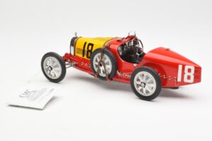 Bugatti T35 National Colors Spain CMC 1:18 M-100-B-016 Diecast — photo 5 of 6