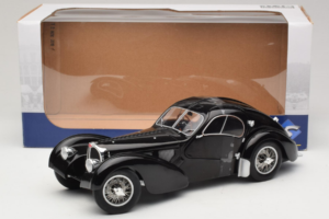 Bugatti Type 57 SC Atlantic Black Solido 1:18 S1802101 Diecast — photo 6 of 6