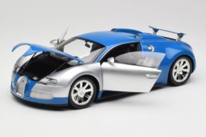 Bugatti Veyron Edition Centenaire Chrome Blue Minichamps 1:18 100110850 Diecast — photo 2 of 8
