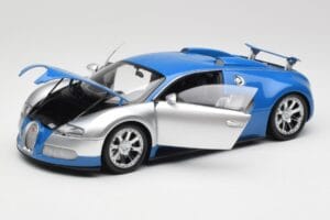 Bugatti Veyron Edition Centenaire Chrome Blue Minichamps 1:18 100110850-O Diecast — photo 2 of 7