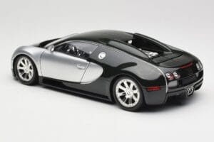 Bugatti Veyron Edition Centenaire Chrome Green Minichamps 1:18 100110852 Diecast — photo 7 of 8