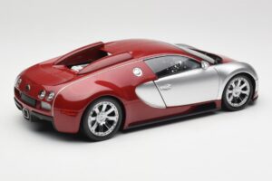 Bugatti Veyron Edition Centenaire Chrome Red Minichamps 1:18 100110851-O Diecast — photo 3 of 8