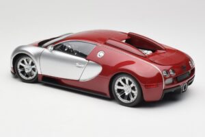 Bugatti Veyron Edition Centenaire Chrome Red Minichamps 1:18 100110851-O Diecast — photo 7 of 8