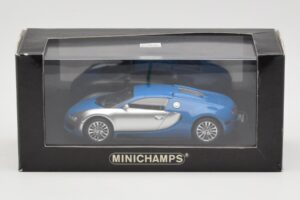 Bugatti Veyron Centenaire Blue Metallic Silver Minichamps 1:43 400110850 Diecast — photo 4 of 4