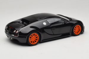 Bugatti Veyron Super Sport Black Metallic Minichamps 1:18 100110842 Diecast — photo 3 of 8